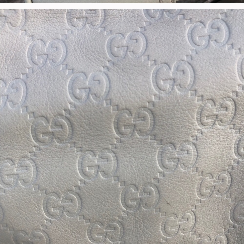 Authentic Gucci Satchel - Picture 4 of 16